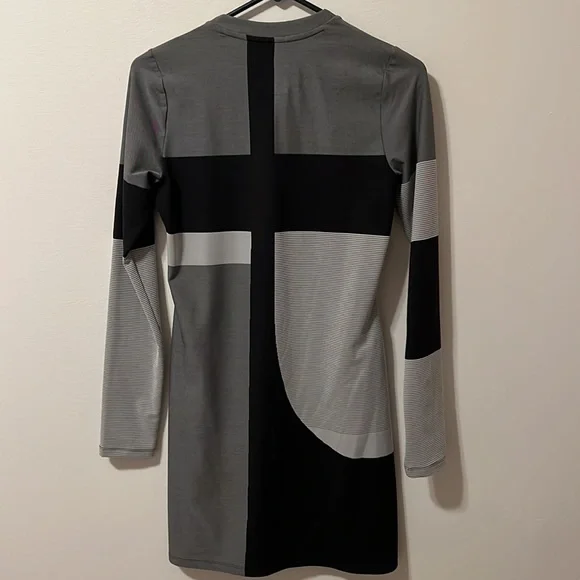 Nike dress size small - Picture 2 of 5